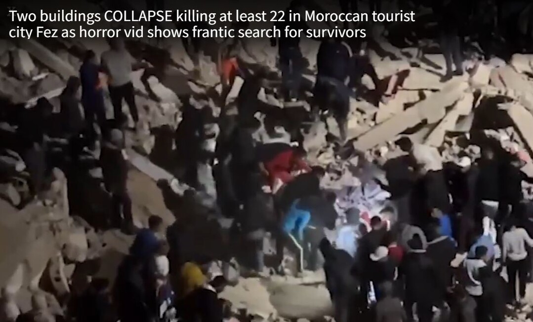 모로코 유명 관광도시서 건물 두채 잇...